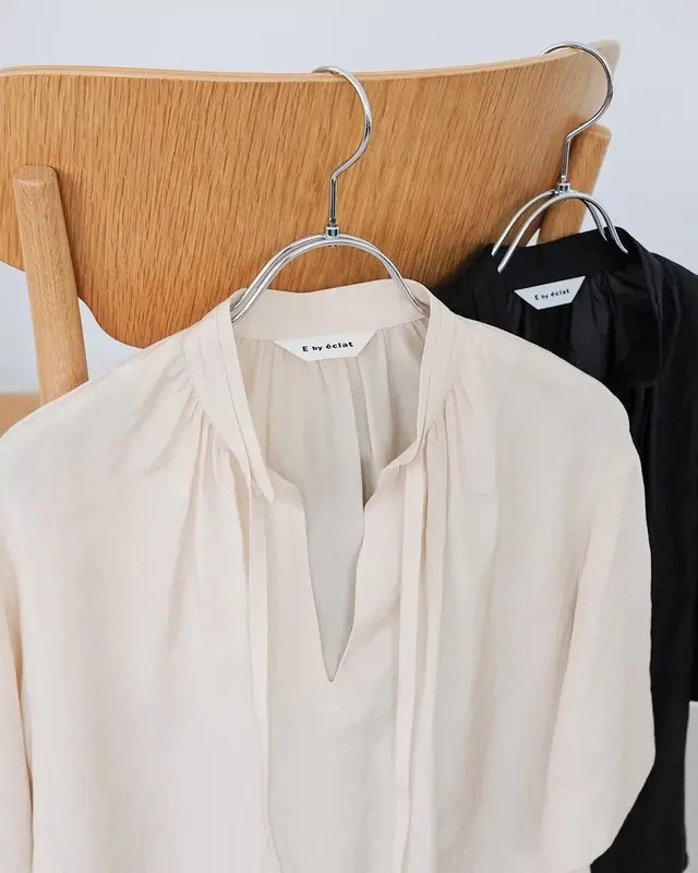 E by eclat リボンタイブラウス　超は美品 真夏もきちんと見える「ボウタイブラウス」七分袖が上品（Web