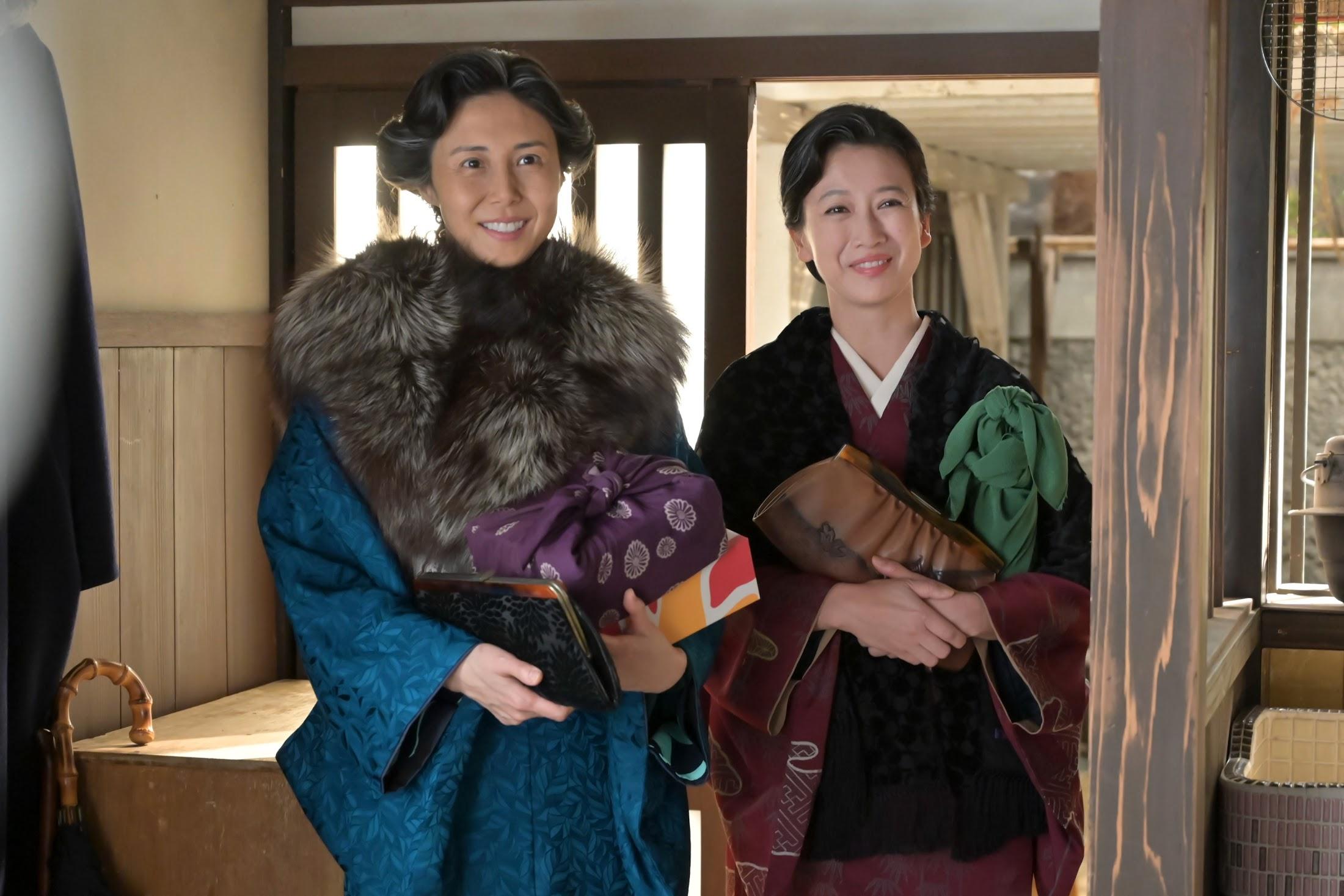 連続テレビ小説「あんぱん」第90回、今田美桜演じるのぶと北村匠海演じる嵩の結婚を祝う朝田家と柳井家の女性陣が集結した場面。
