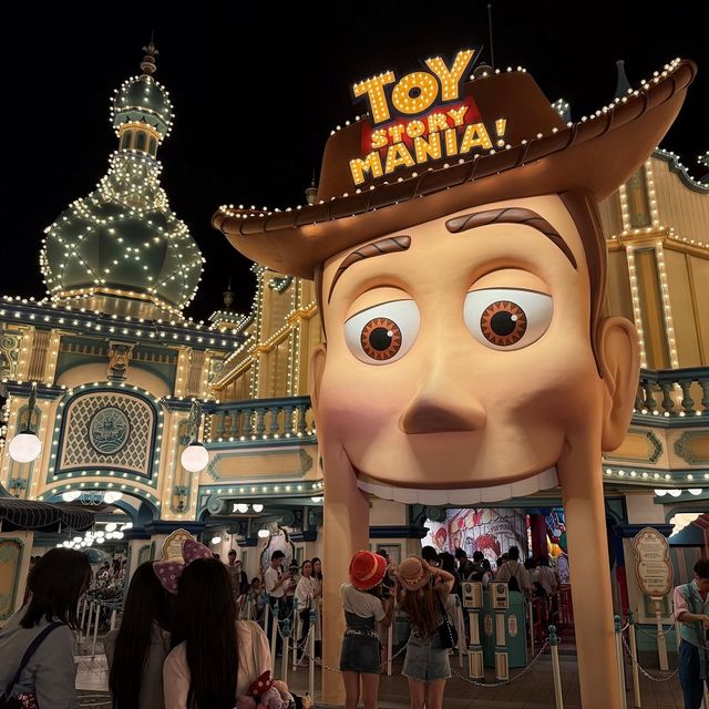 【TDS】アトラクション、昼夜それぞれの魅力を比較　パークで楽しめる夜景　夏の暑さ対策にも（日テレNEWS NNN） - Yahoo!ニュース