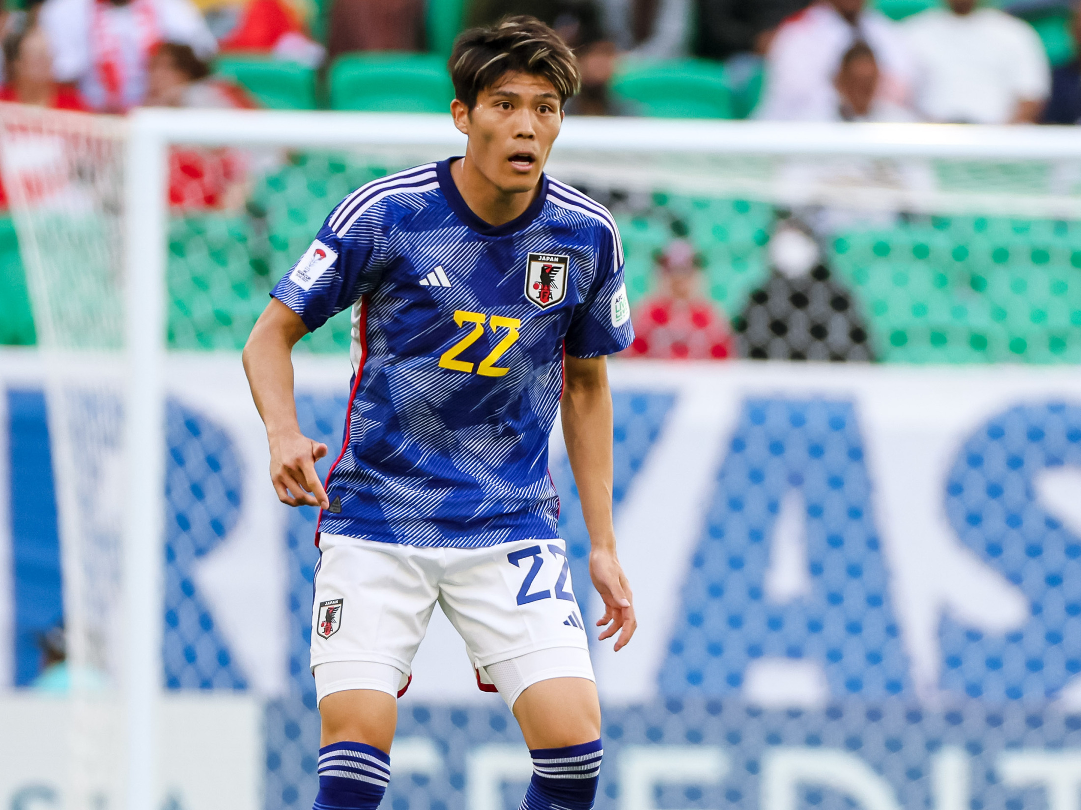 2019 サッカー日本代表 アビスパ福岡 ビッグパッチカード 冨安健洋 Amazon.co.jp: アビスパ福岡プロデビュー時の冨安健洋選手J