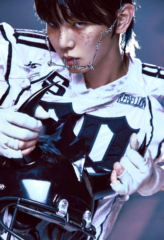 SHINeeキー3rdアルバムに英語曲「Strange」収録