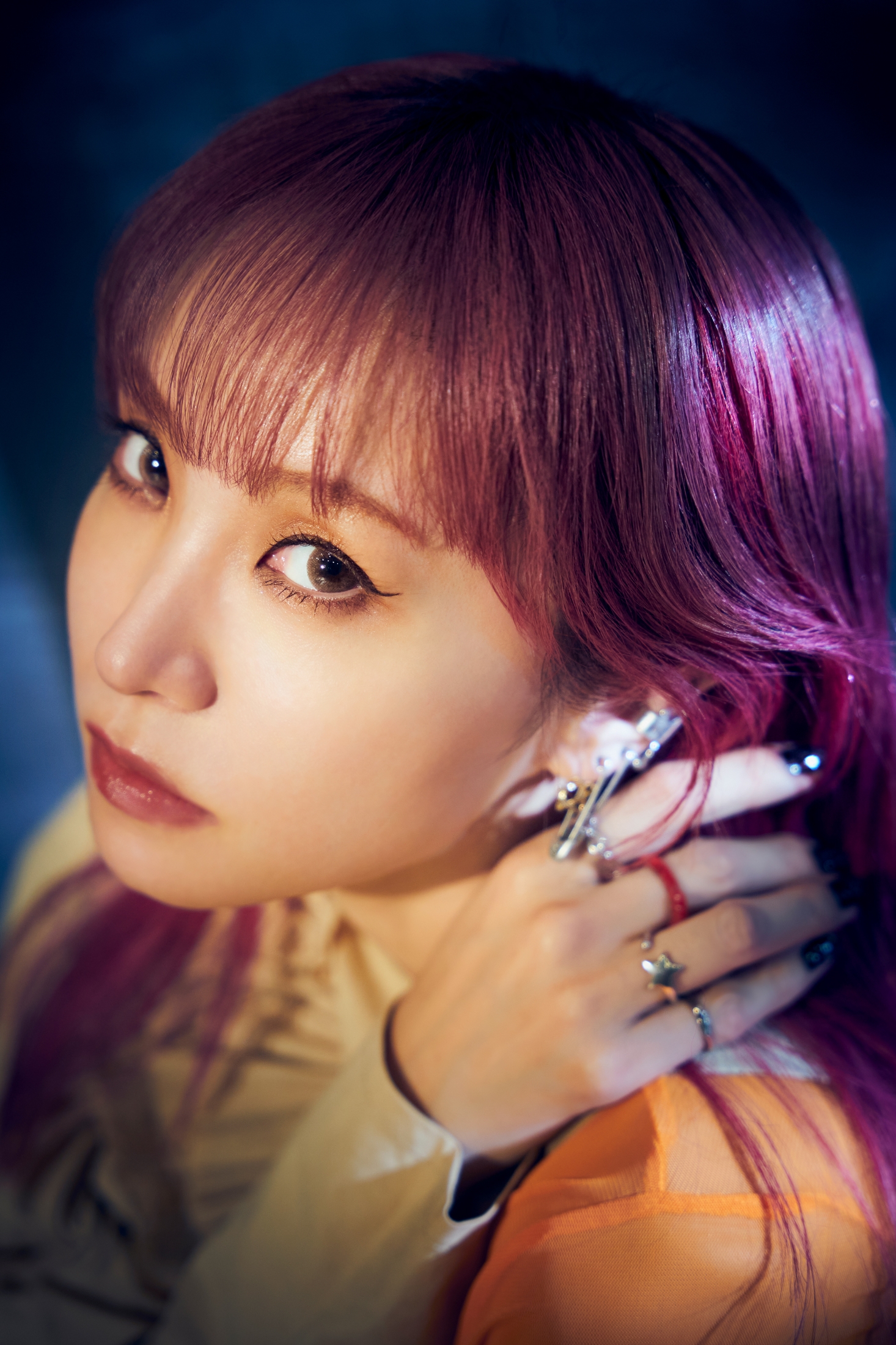 LiSAが自身の音楽活動の軌跡と上京後の苦悩を語る様子