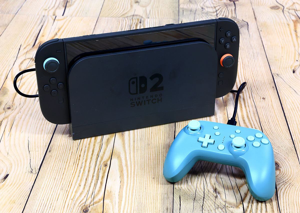 え*き様 MAX値下げ❗️半額❗️Switch 本体 + コントローラー 2つ+ 3COINSのコントローラーはSwitch 2で使える？ 実機テストで