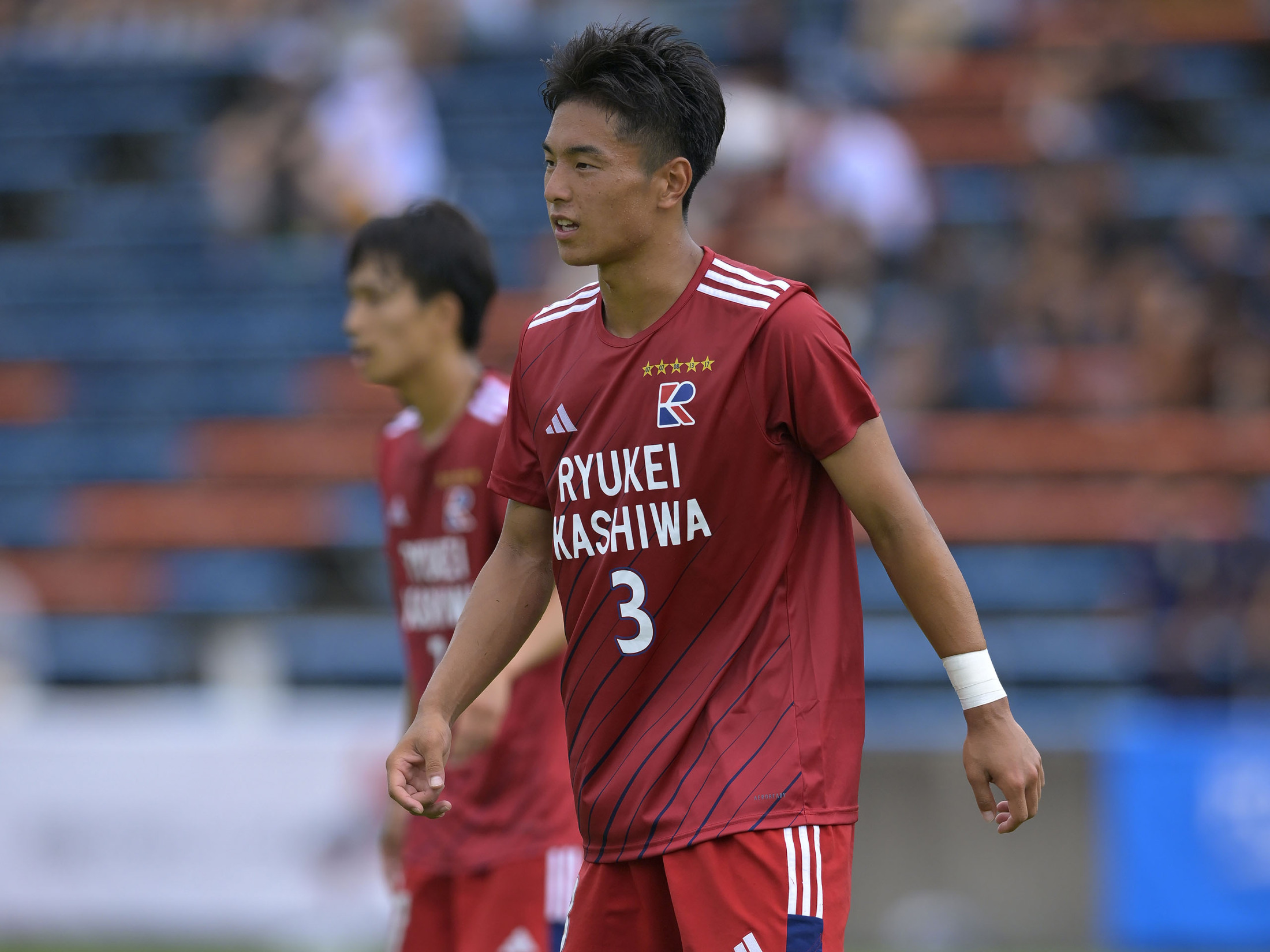 流通経済大学サッカー部　ユニフォーム赤　長袖 流通経済大学サッカー部 ユニフォーム赤 長袖 サッカー・フットサル