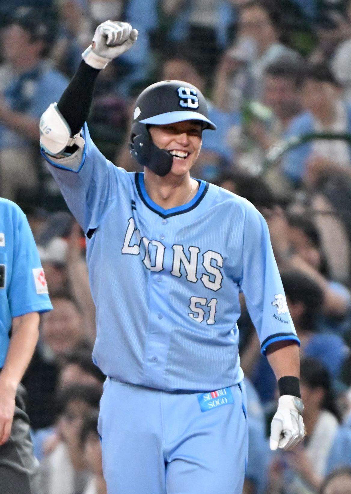 かつてはNPB野手ワーストも…西武・西川愛也が1試合6安打 参考