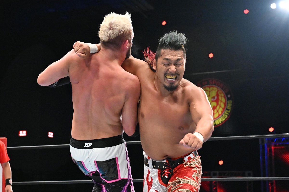 【値下げしました】鷹木信悟選手　目覚まし時計 新日本プロレス 鷹木信悟 オリジナルボイス 目覚まし時計 スポーツ
