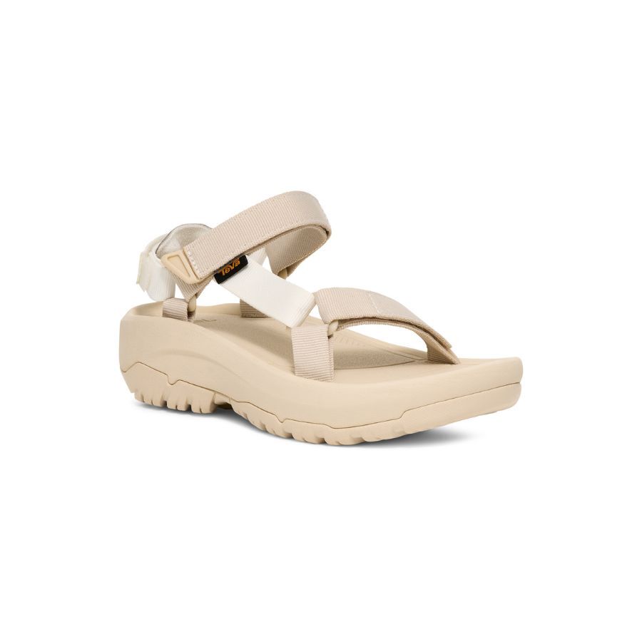 美品❤️Teva スポーツサンダル ベージュ Teva】大人気「スポサン」に新色「ベージュ」が登場！ | CLASSY