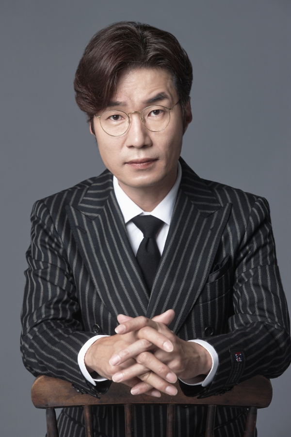 俳優ソン・ヨンギュ氏の肖像写真。彼が車内で遺体で発見されたとの報道で芸能界に衝撃が走っている。