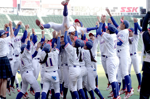 福知山成美  ユニフォーム  甲子園  高校野球 高校女子野球】福知山成美が日本一 甲子園で快音響かせる (両丹