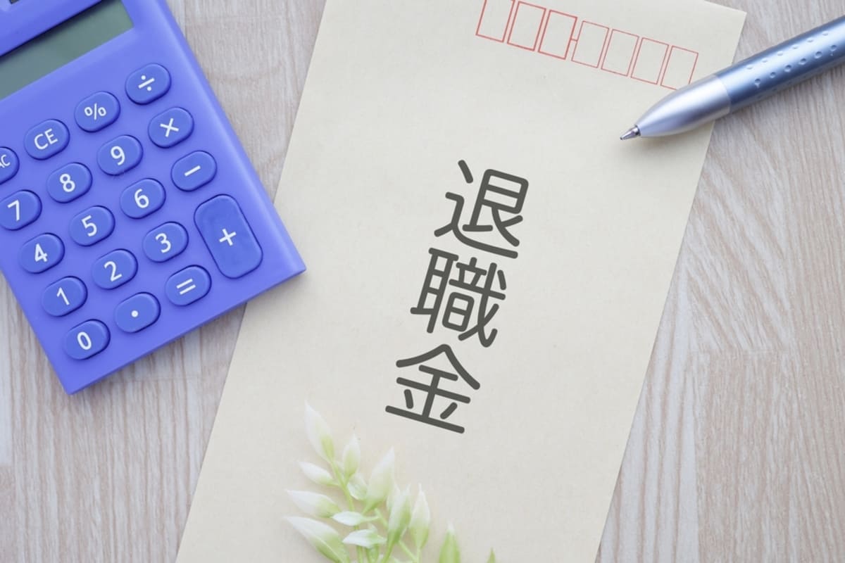 日本の定年退職者における1000万円以上の貯蓄保有割合を示すグラフ
