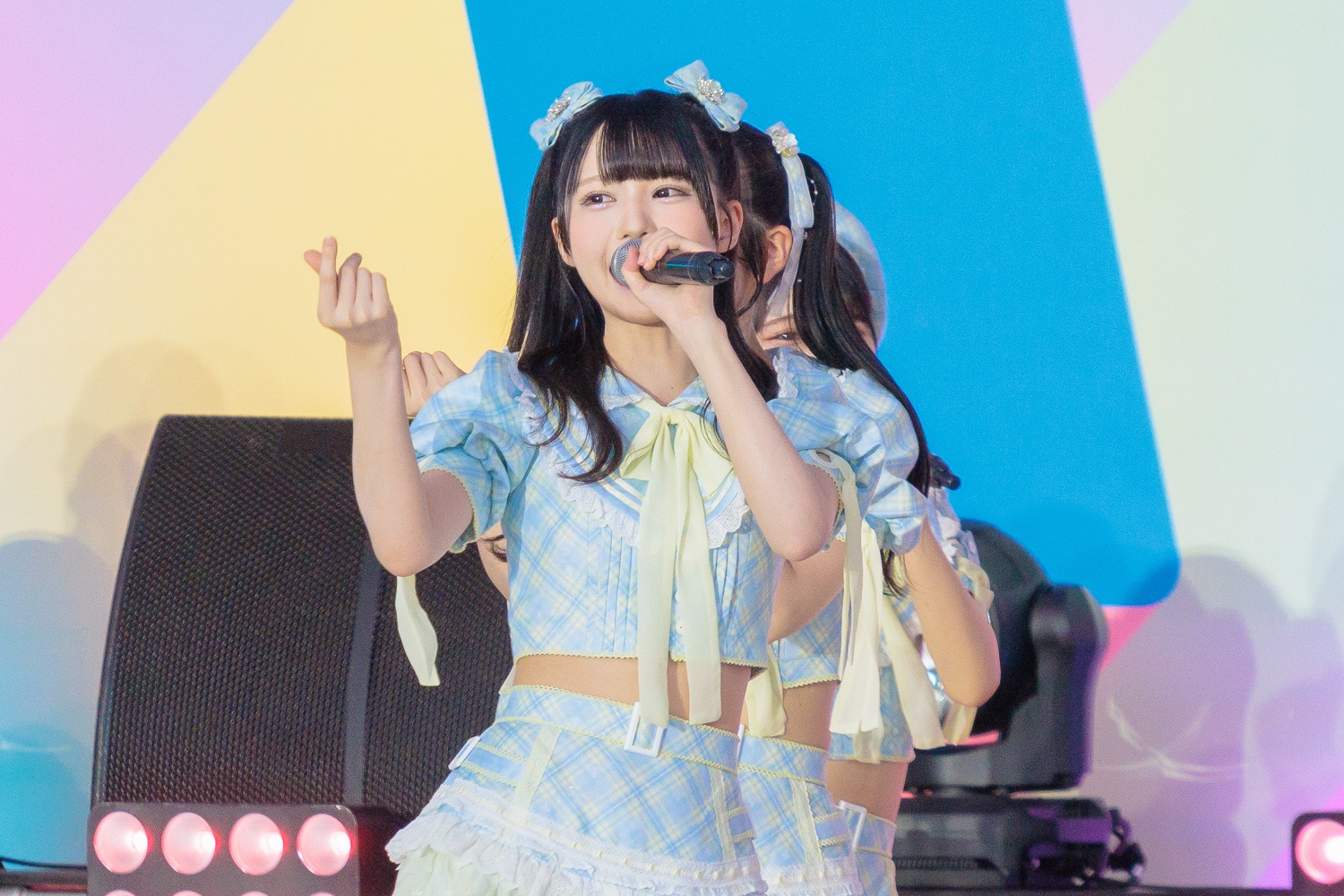 ≒JOYが爽やかさ全開「ブルーハワイレモン」を含む8曲でHOT