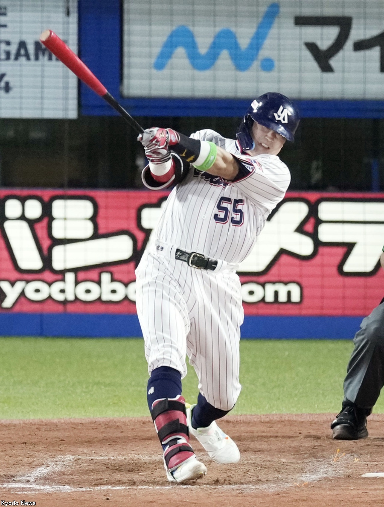 燕パワー　村上宗隆 村上宗隆選手】2025CREWユニホーム選手ビジュアル撮影の様子に