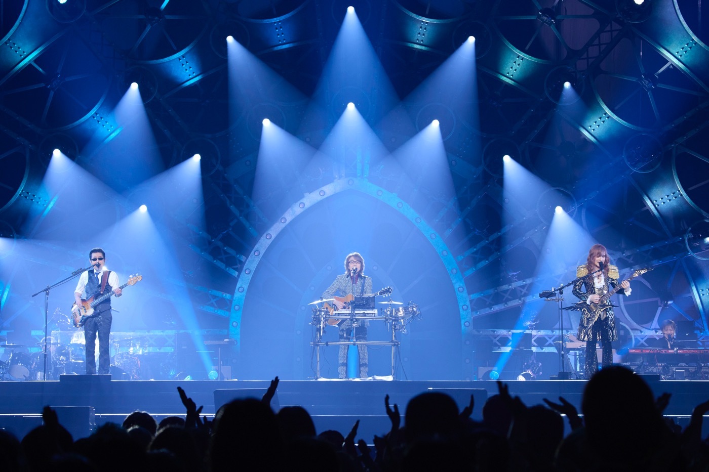 THE ALFEE、恒例の夏イベントを開催！バンドにおけるコンサート