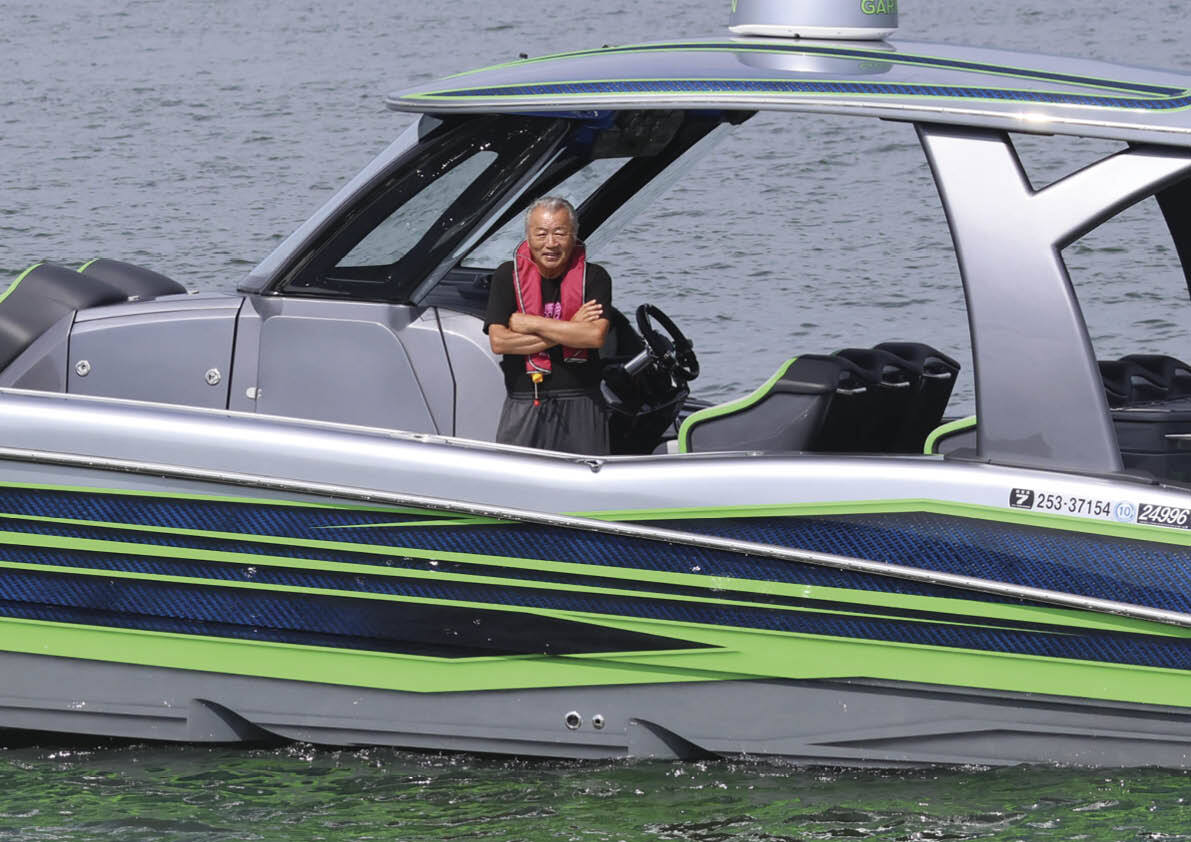 パワーボート　POWER BOAT ユニオン 水上のランボルギーニ登場！億越えのパワーボートが3台で総額