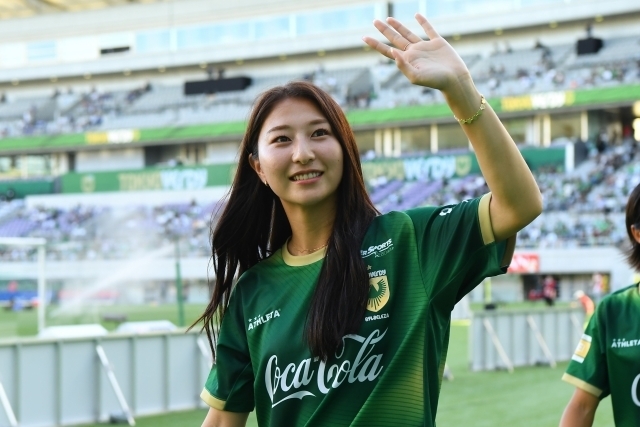 塩越柚歩 #19 猶本光 #8 キーホルダーセット 日テレ東京