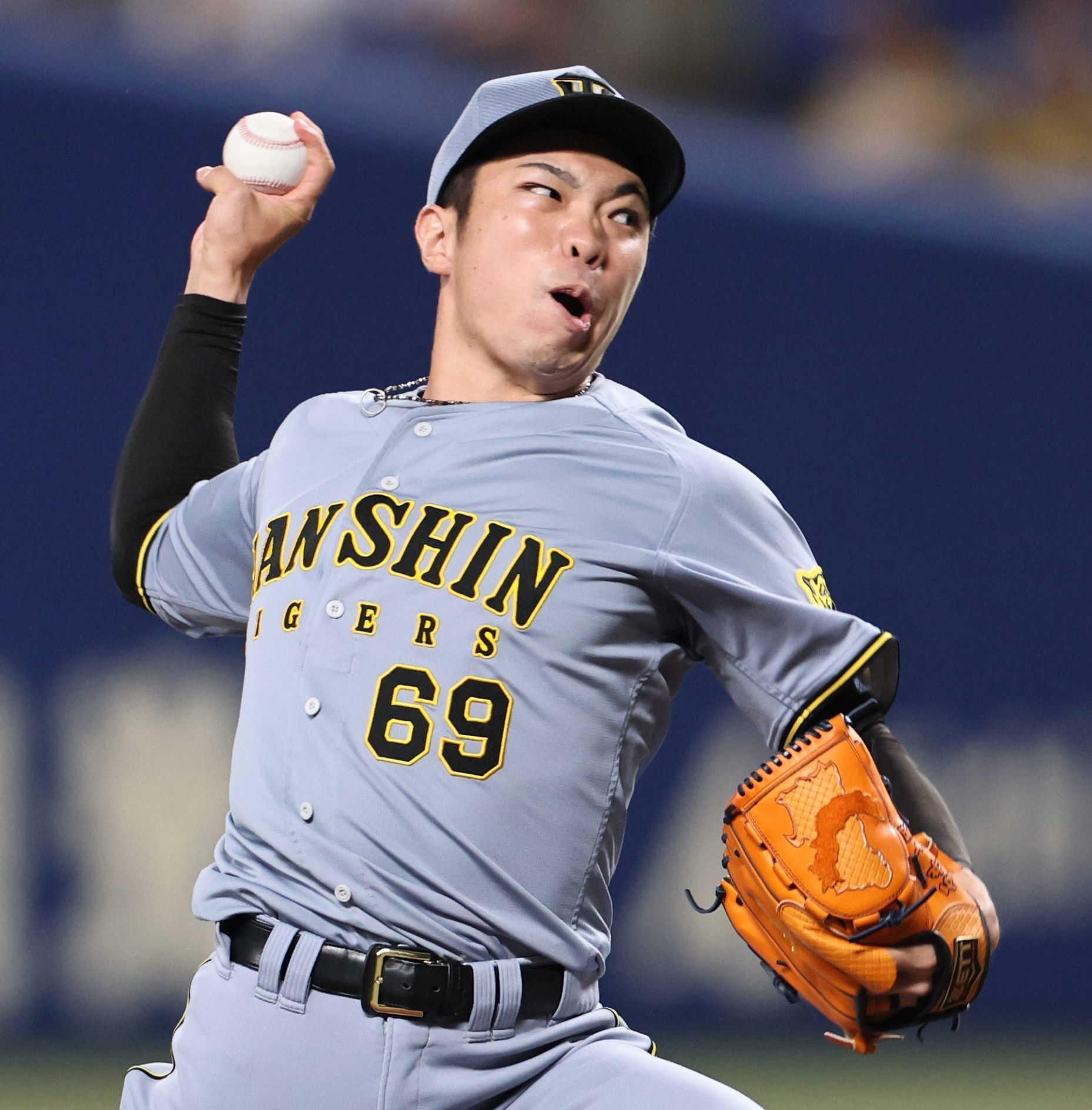 ⭐️昭和48年3月21日❗️阪神タイガース村山引退試合半券‼️額入り‼️ 阪神・村山実、引退試合での涙の騎馬／週べ回顧1973年編 | 野球