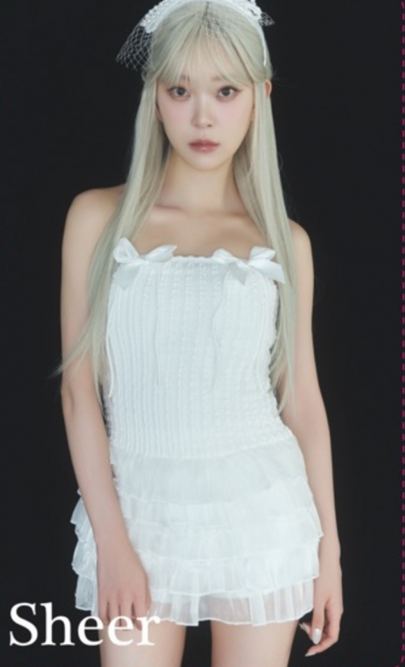 元乃木坂46・堀未央奈、レトロオシャレを感じさせるフォトブック