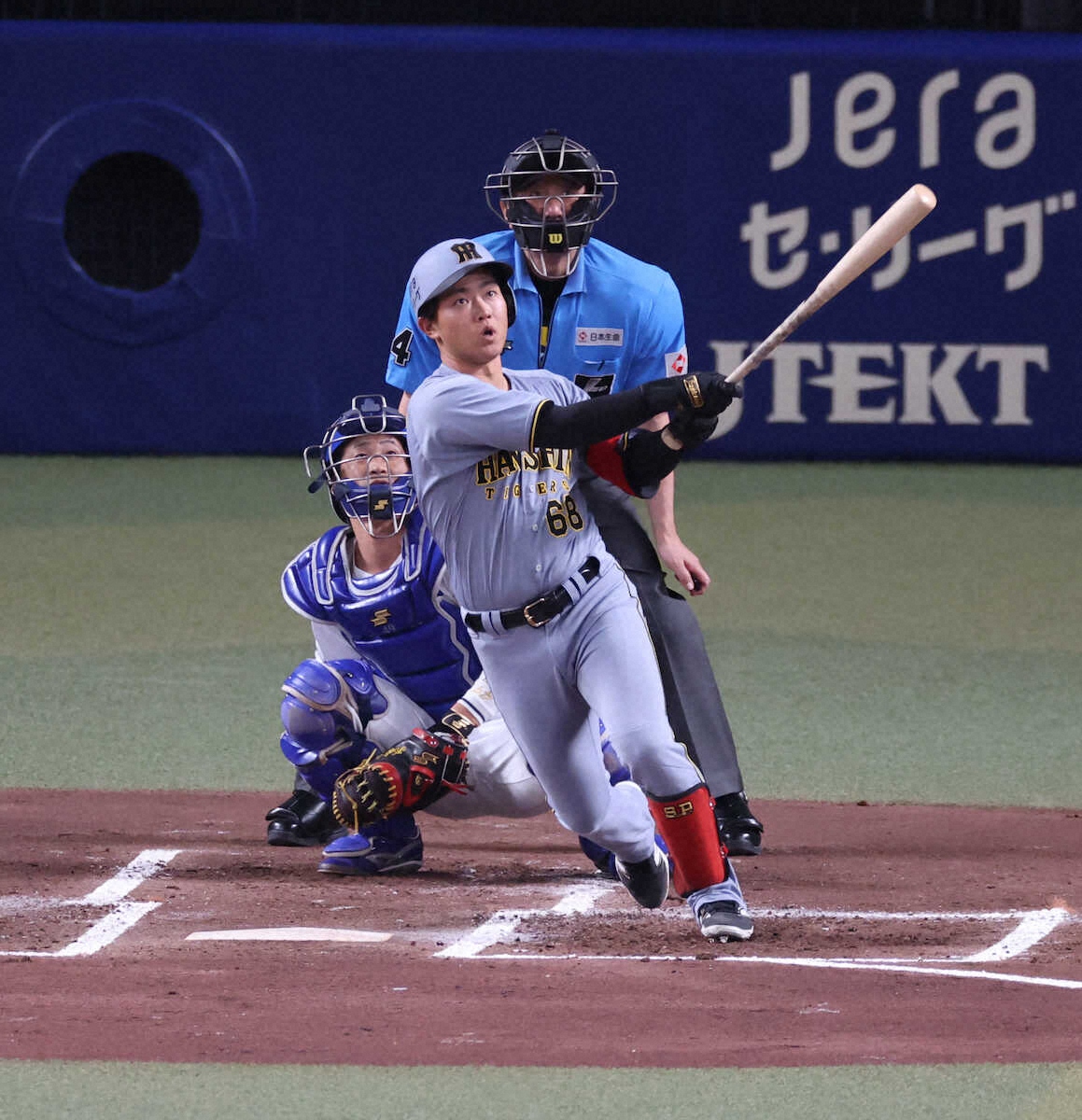 中川勇斗　4点まとめ売り 阪神・中川勇斗 「打った瞬間です。完璧でした」初5番でプロ1号
