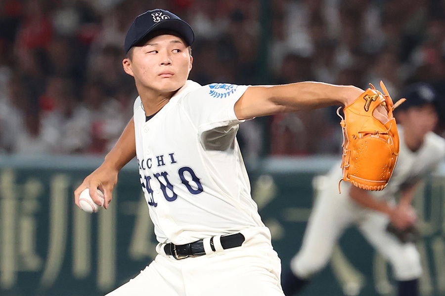 既視感あると思ったら」 甲子園で話題…“名門激似ユニ”にSNS注目