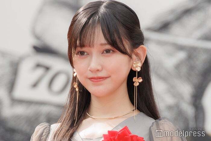 乃木坂46池田瑛紗、美スタイル際立つオフショット披露「透明感