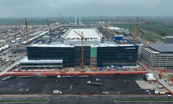 米テキサス州テイラー市に建設中のサムスン電子の先端半導体工場。トランプ政権の半導体関税免除の鍵となる米国工場投資の象徴。