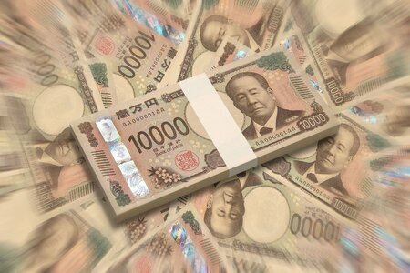 年代別貯蓄額の円グラフ：20代から70代までの平均・中央値と貯蓄ゼロ世帯の割合