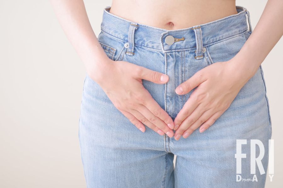 映画鑑賞中や会議中に尿意の不安を感じる人。ボンタンアメがもたらす心理的安心感