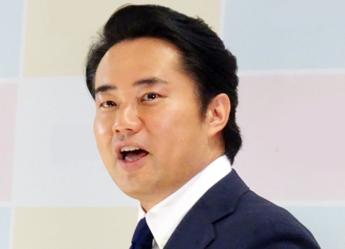 サンデージャポン出演中の杉村太蔵氏、河野太郎氏に鋭く質問する様子