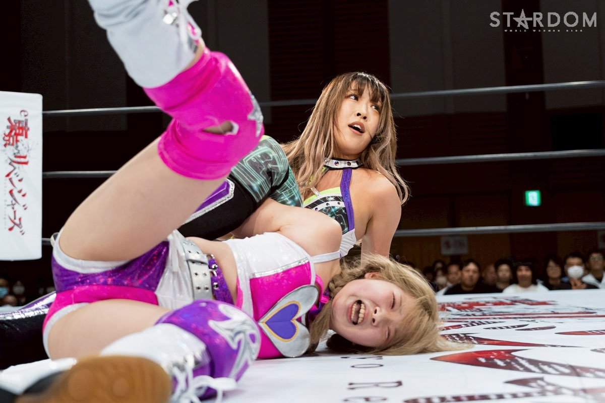 スターダム 女子プロレス ビジュアルタオル クリスマス 梨杏 選手 デビュー年を白星締め！新人の梨杏「がむしゃらにやります」来年