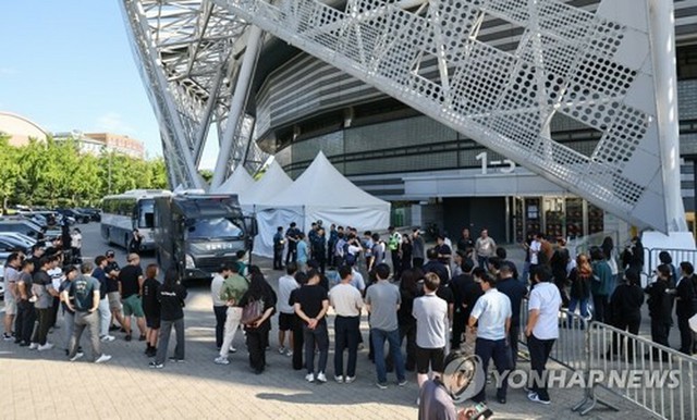 ソウルのコンサート会場爆破予告　4千人避難も爆発物見つからず