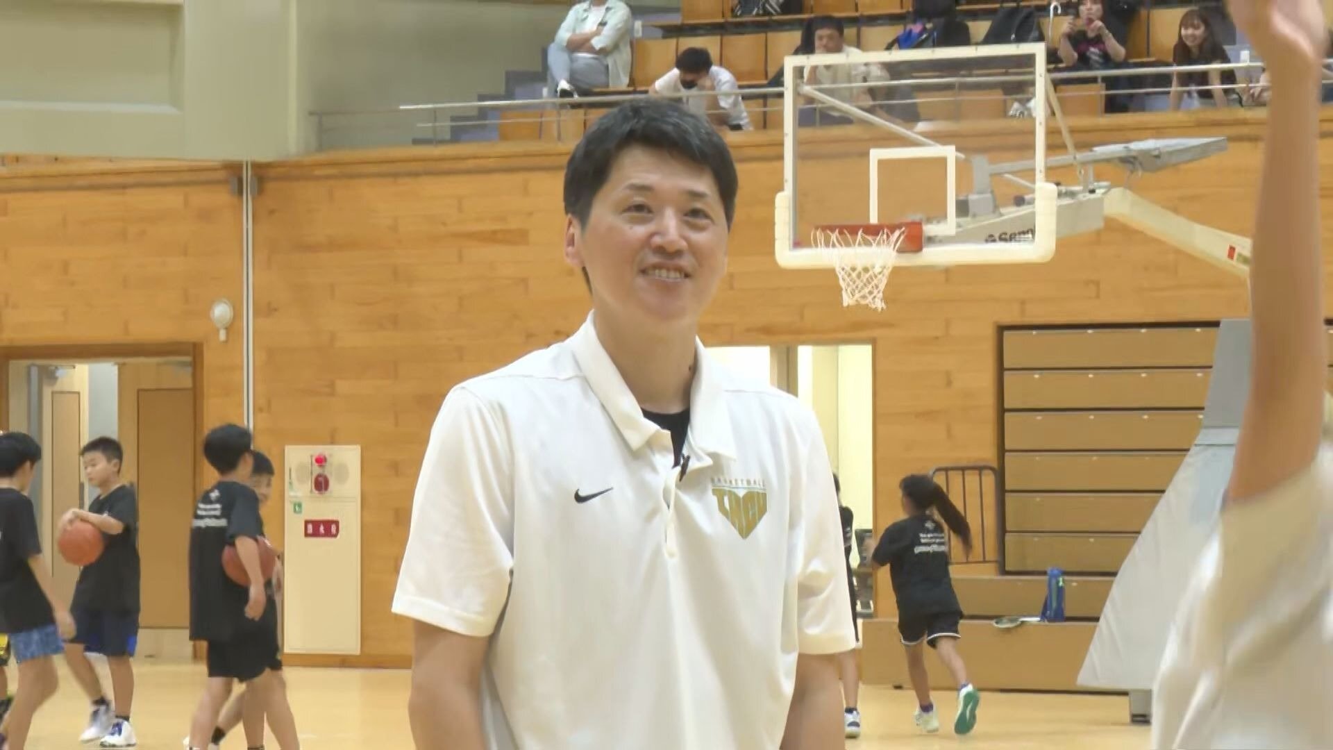 【現日本代表コーチ著】大学バスケ 5out オフェンス 恩塚 指導用 DVD 恩塚亨 5 OUT OFFENSE【DVD2枚組・分売不可】 恩塚亨 5 OUT