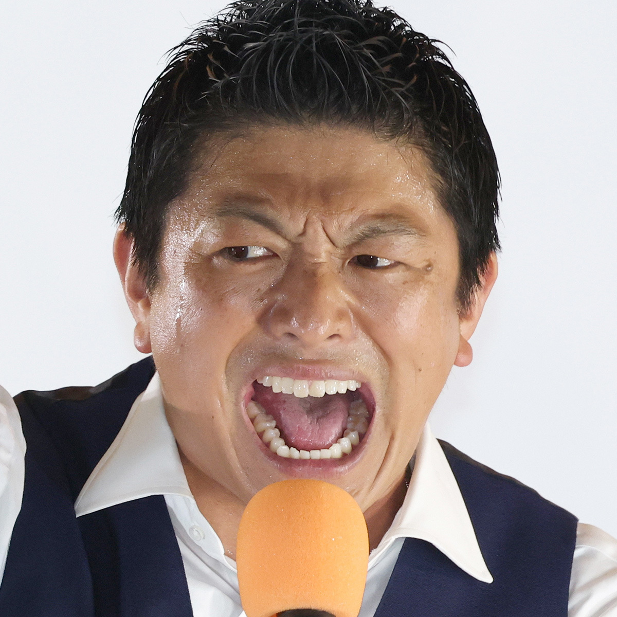「してねぇっつってんだろ！」神谷代表　街頭演説中の“人種差別”批判に大声で激怒…反対勢力に「参政党を応援しないといけない」と主張（女性自身） - Yahoo!ニュース