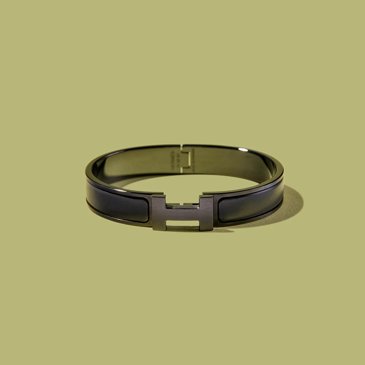 【煌めきを♪ 】HERMES グレナン H ブレスレットで格上げコーデ 春だー！エルメスのブレスレットを楽しもう！！ | 世界中の