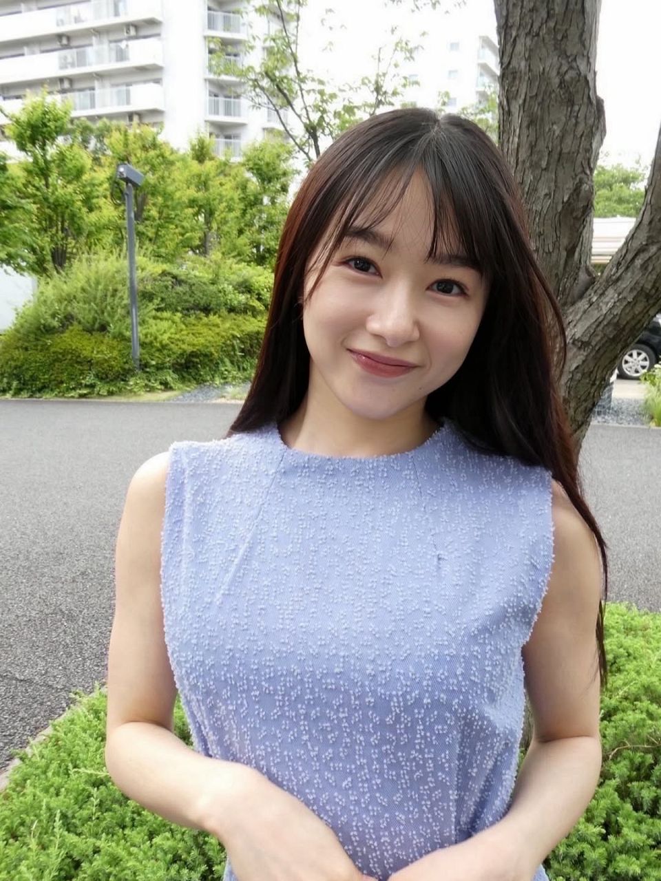 桜井日奈子が長野旅行中に公開した、風情ある浴衣姿で蕎麦と日本酒を楽しむ様子。フォロワーからも絶賛された一枚。