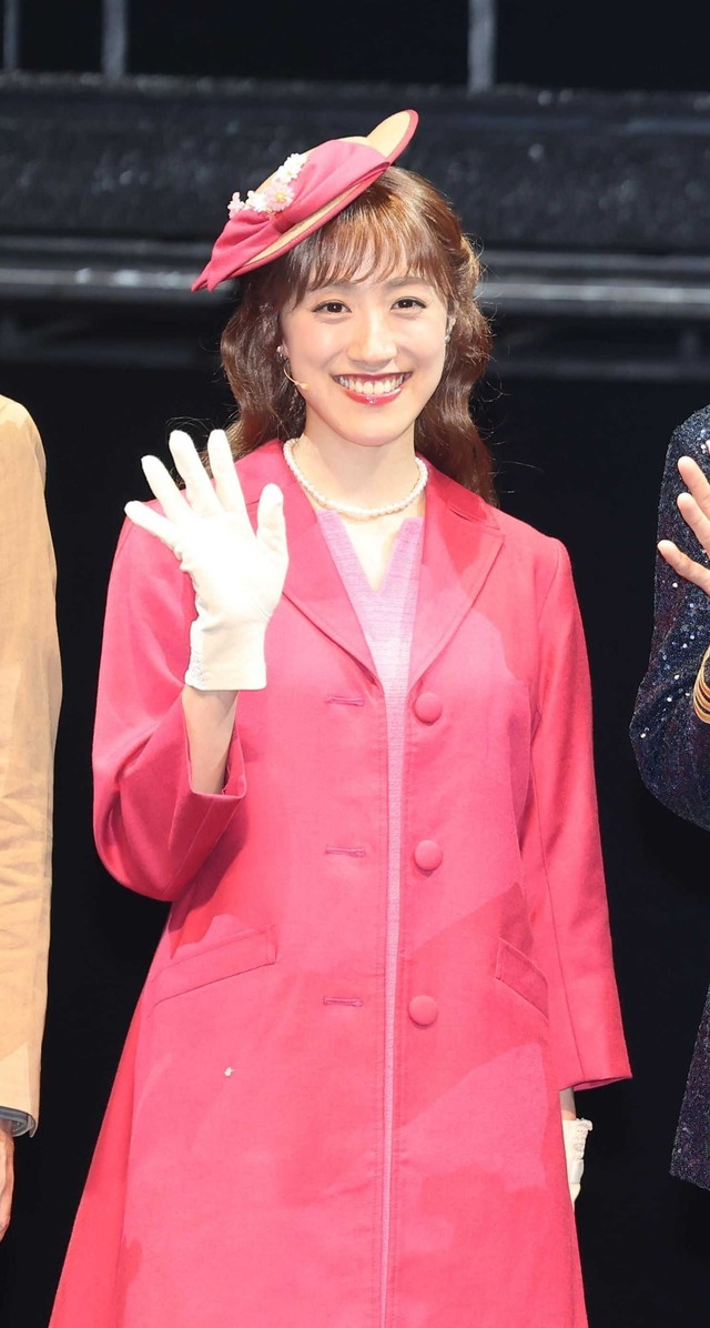 元宝塚トップ娘役で女優の仙名彩世さん（2024年撮影）