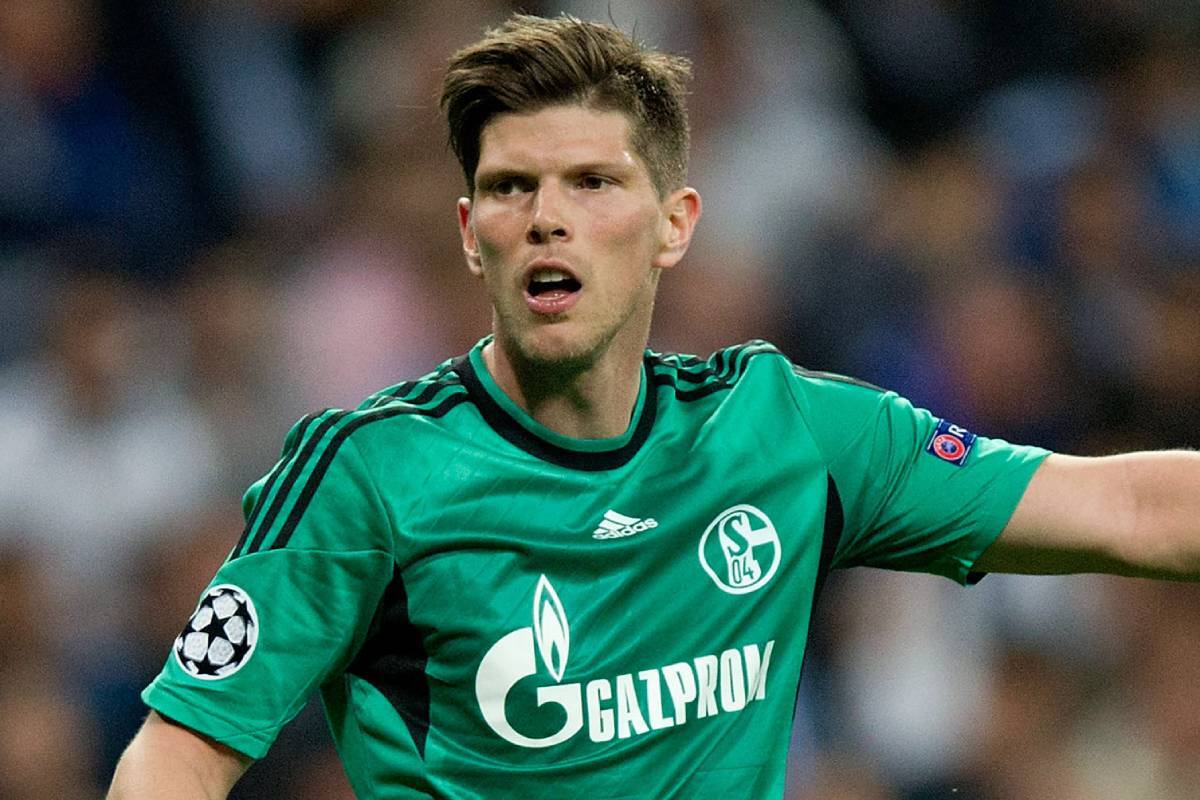 バルセロナプジョル、ACミランカカ、アヤックスフンテラール 豪快な一撃！ 42歳となった元オランダ代表FWフンテラール