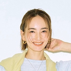 辻元舞さん私物【”カッコいい”が決まるパンツ】マンネリ打破の