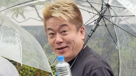伊東市長の学歴詐称問題に言及した堀江貴文氏の肖像：X（旧Twitter）での「Fラン私大の学歴詐称なんかどーでもいいだろ」発言
