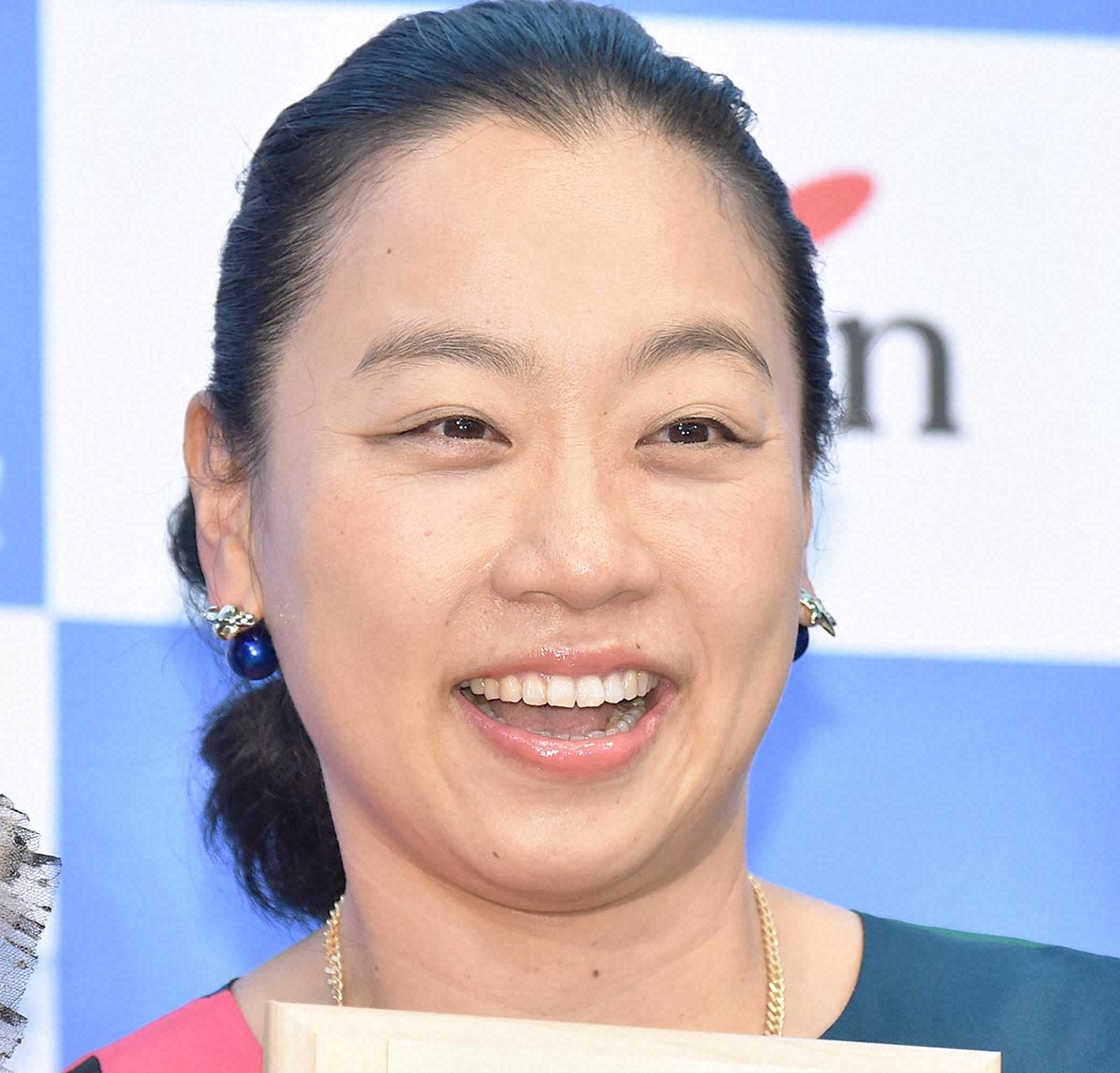 お笑いタレントいとうあさこ。長年の盟友である川村エミコとの意外な出会いを語る。