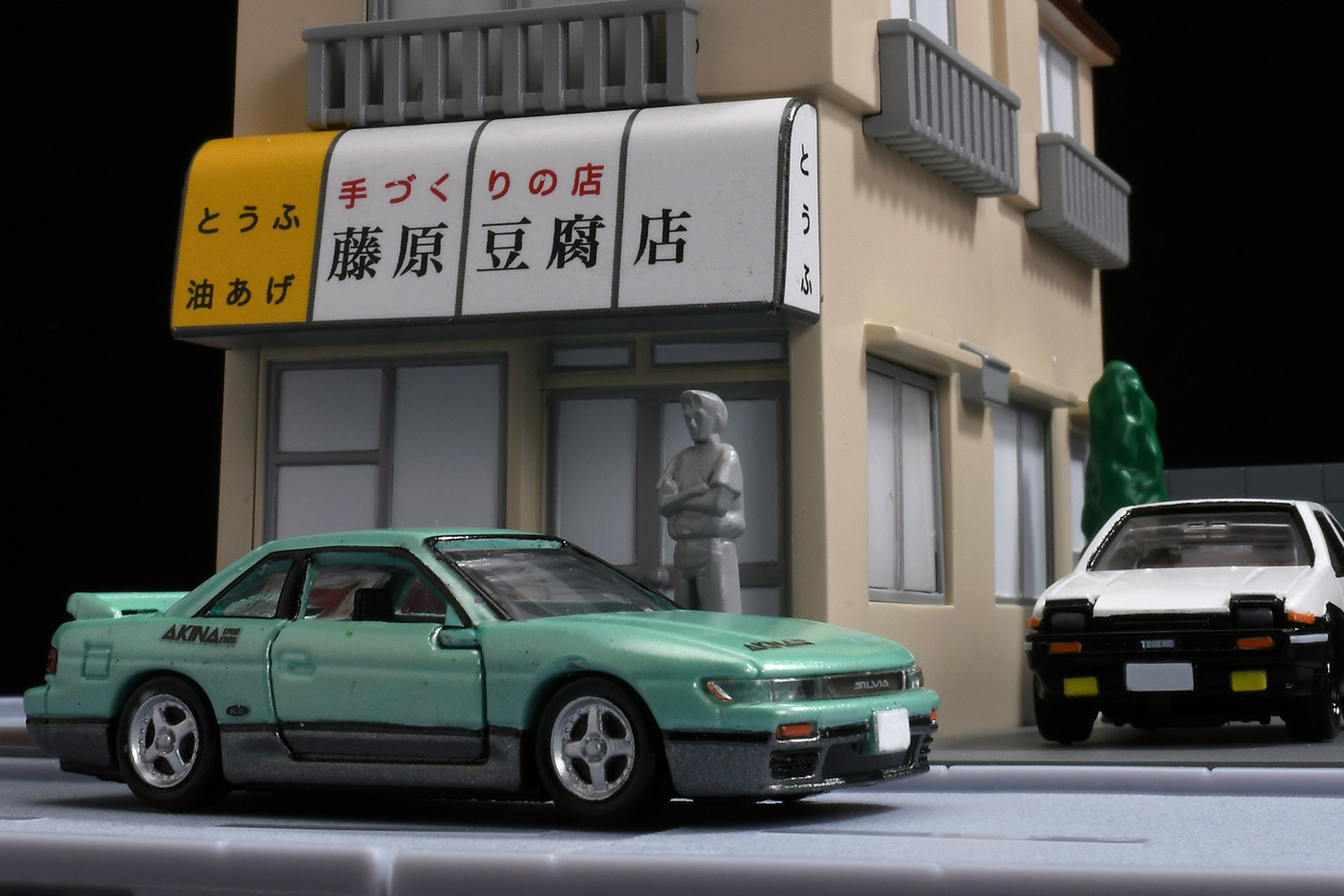 トミカとその他車 まとめ売り 京商 トミカ その他 ミニカー まとめ売り31台 - メルカリ