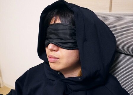 SEESAYネックピロー内蔵型 トラベルウェアパーカー＋パンツセット2着 移動時間の常識が変わる！睡眠改善インストラクター監修のネック