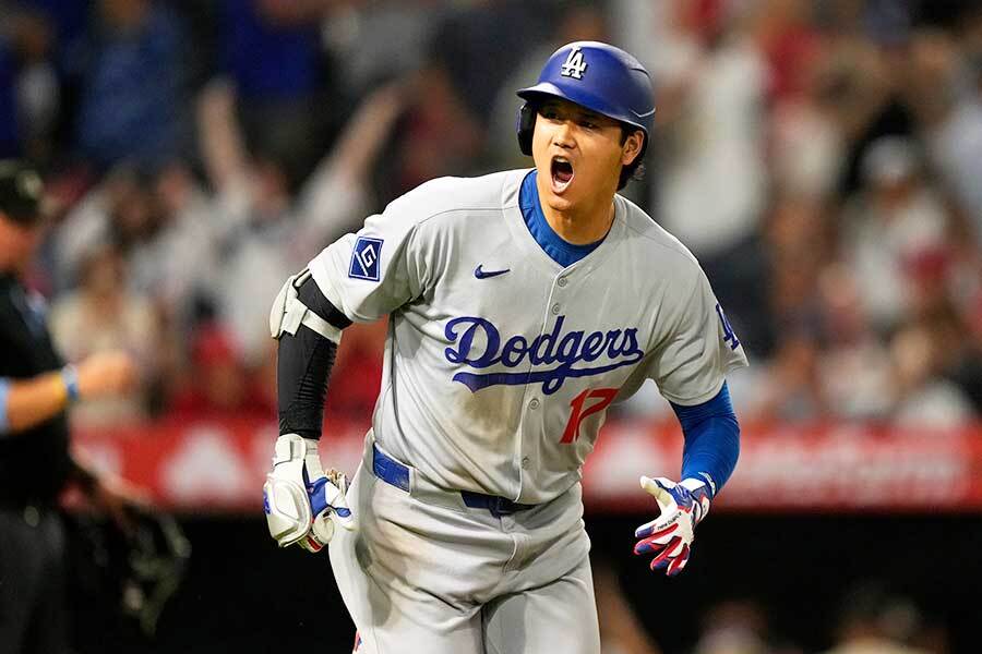 大谷43号の背後でツッコミ入った異例光景 「あ、しまったという