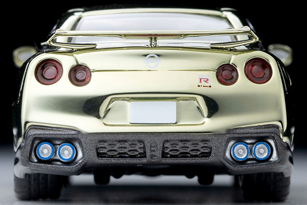 ミニカー好き必見！ 大人向けトミカから特別な「NISSAN GT-R」が