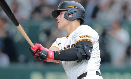 BBC ベースボールコレクション 2022 SR 巨人 岡本和真 BBC ベースボールコレクション 2022 SR 巨人 岡本和真