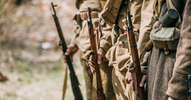 旧満州でのソ連軍による侵攻と日本人女性への暴行、苦難を象徴するイメージ画像