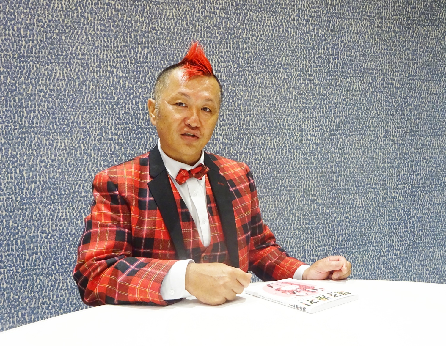 池田57CRAZYさんが結婚時代の困難を語る様子