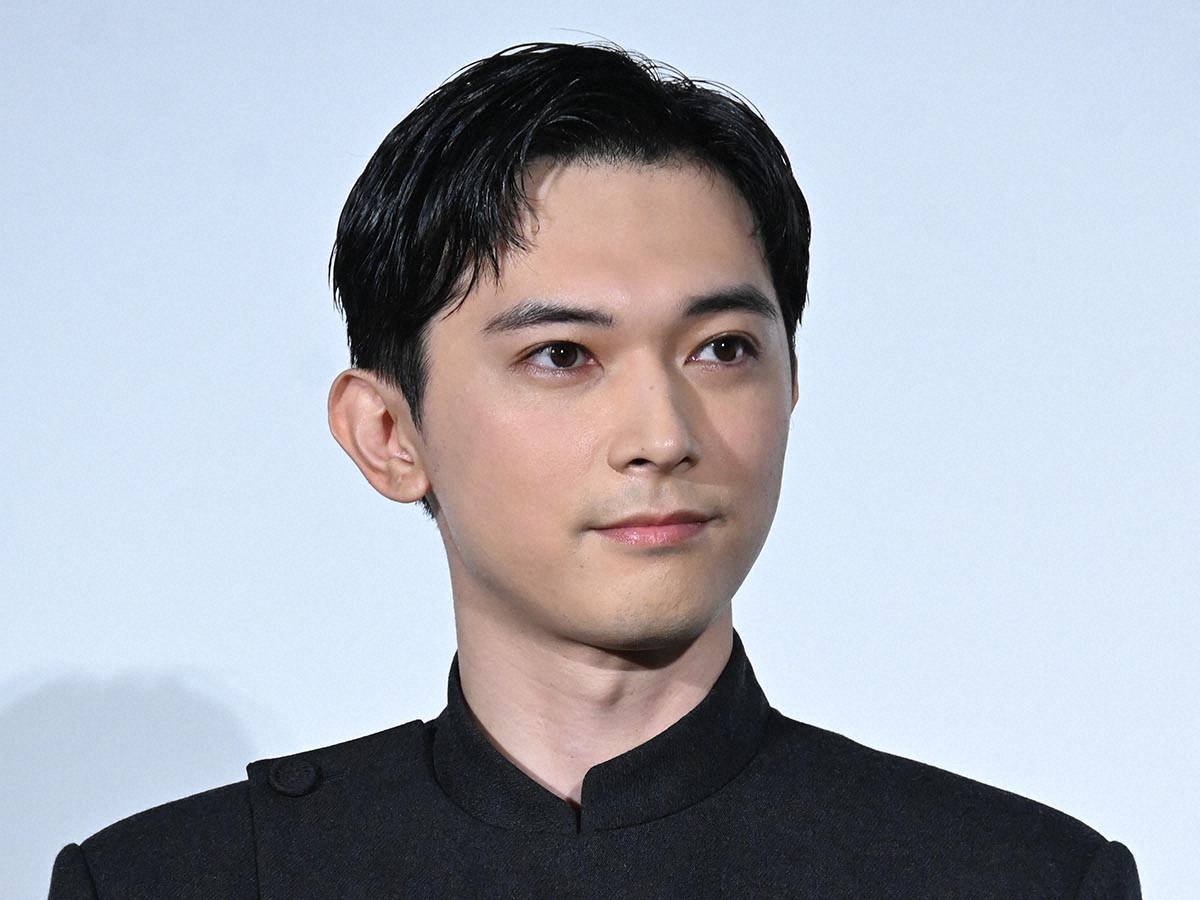 俳優・吉沢亮。所属事務所アミューズが週刊文春の三浦春馬氏に関する憶測報道を否定する声明を発表。
