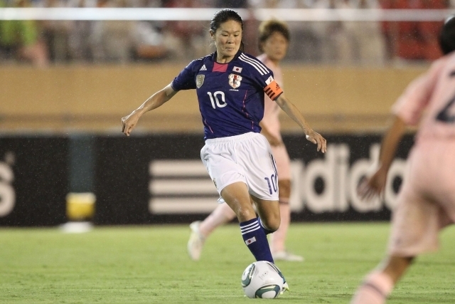 なでしこジャパン　日本代表女子サッカー　主将　澤　穂希 直筆サイン入りフォト なでしこジャパン 日本代表女子サッカー 主将 澤 穂希 直筆