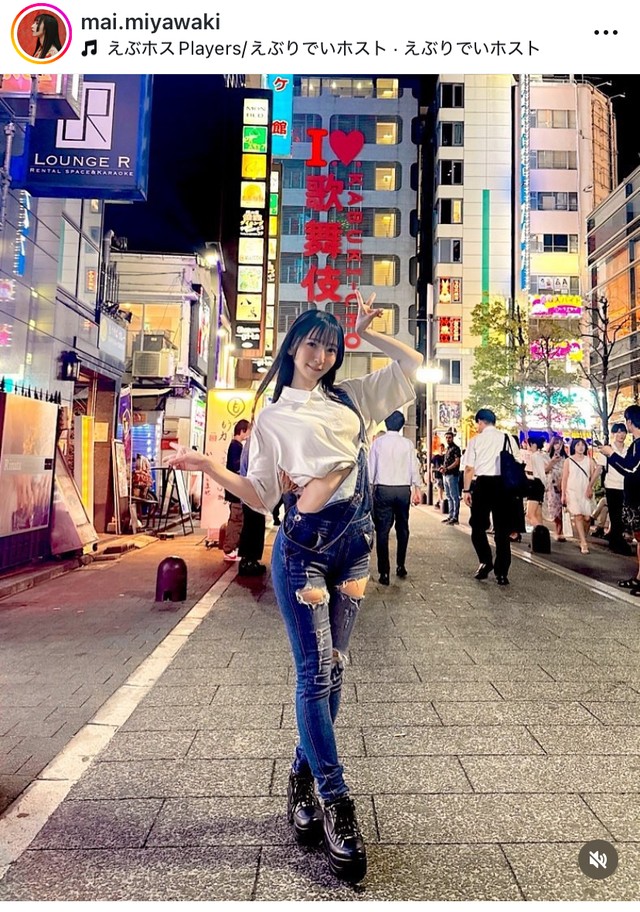 KRD8リーダー宮脇舞依がインスタグラムで公開したすっぴんとフルメイクの比較写真