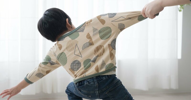 良い質問が育む信頼関係：対話する親と子どもの様子